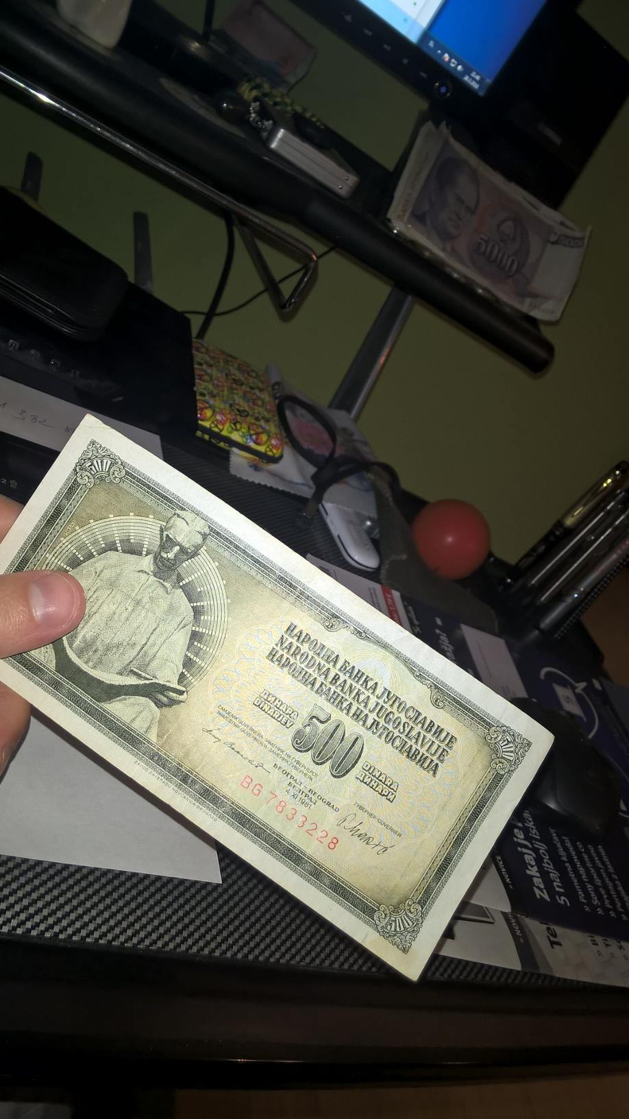 Yugoslav 500 dinar banknote featuring inventor Nikola Tesla — issued before the 1993 hyperinflation.